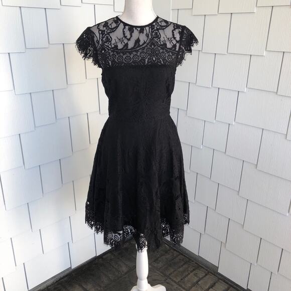 BB Dakota Women's Black Rhianna Cap Sleeve Open Back Lace Fit & Flare Dress sz 2 - Picture 2 of 7